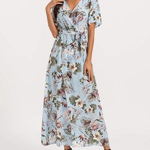 Flowy Floral Maxi Dress NWT